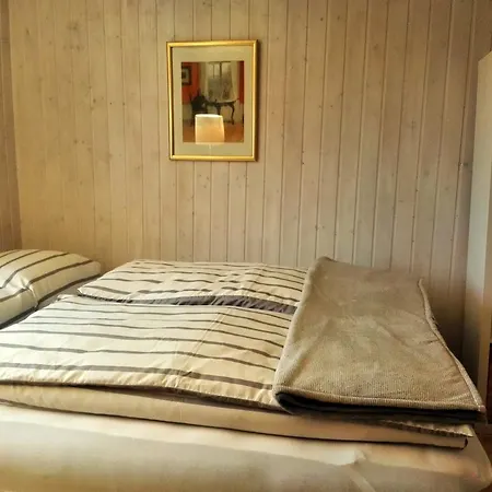 Am Hirtzborn Feriehus Marburg